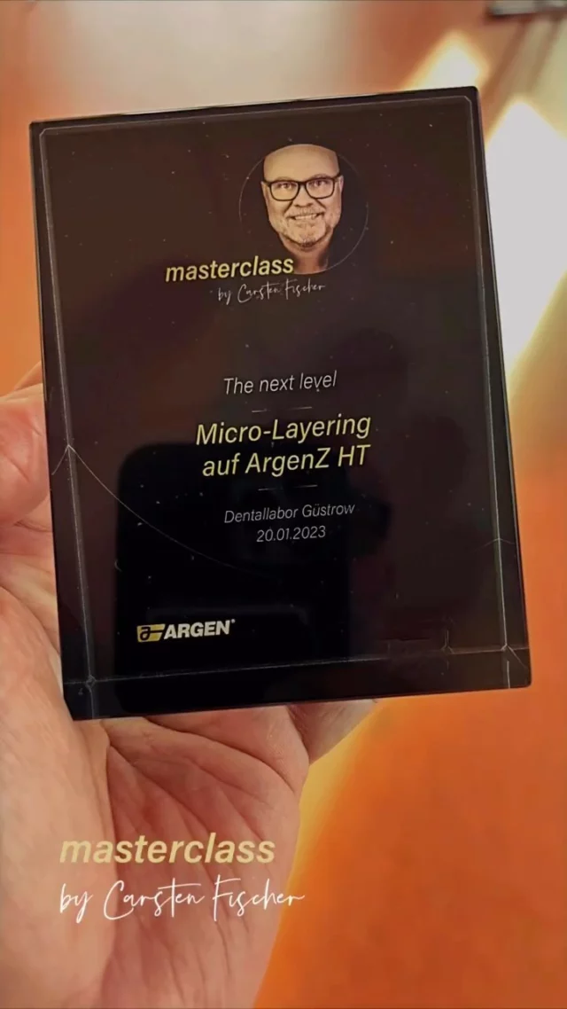 ◉ 2-Tage tolle Kolleginnen und Kollegen in Güstrow!
Wieder ein auf die Wünsche der Mitarbeiter abgestimmtes Masterclass Coaching.
- Micro-Layering
- ARGEN Z HT+ML
.
.
.
.
#ARGENZHT+ML
#ARGEN_Z_Highlights 
#masterclassbycarstenfischer 
#masterclass 
#dentallab
#microlayering
#beautifulday
#u2
#microlayeringsolutions
#micro-layering 
#dentaltechnology
#jedermitarbeiterzählt
#keinblabla 
#argenistunkompliziert